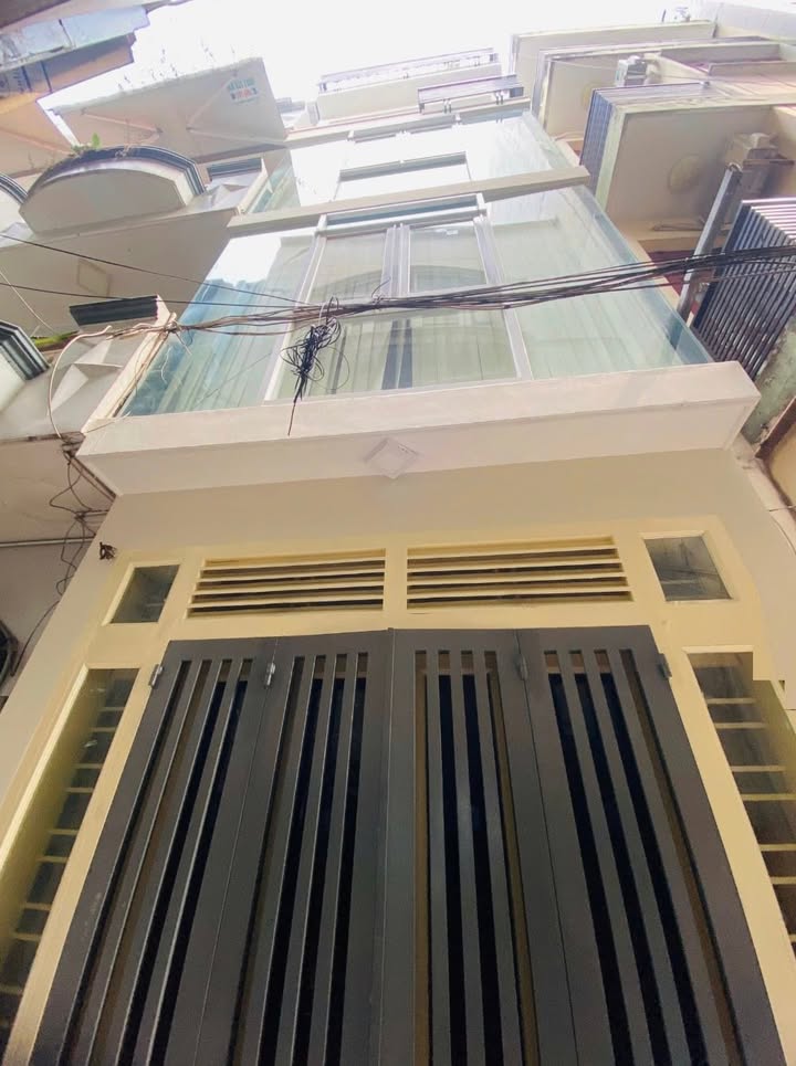 Nhà bán Quận 10, Hòa Hưng 21m² giá 4.95 tỷ - Vị trí trung tâm thuận lợi!