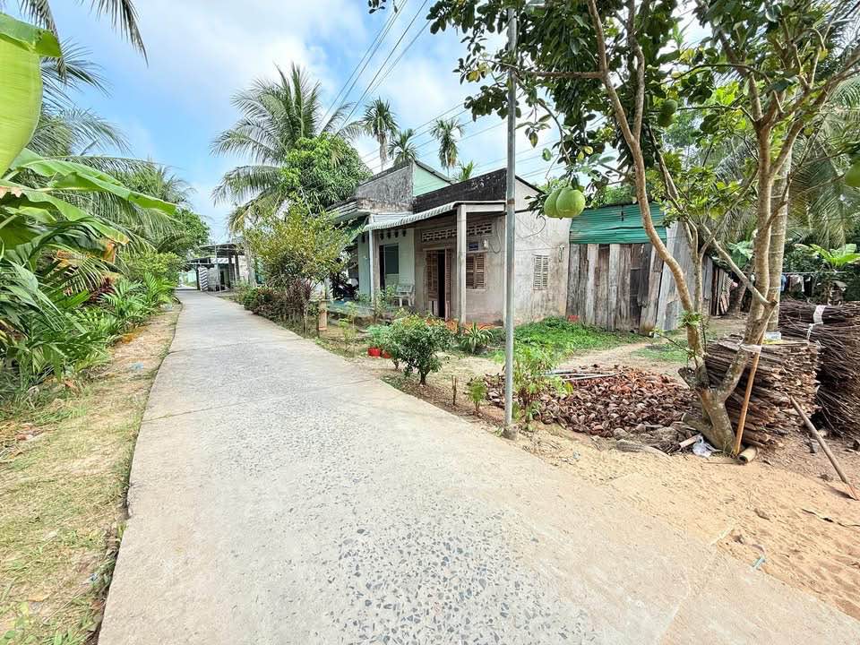 Nhà bán gấp Phường Đông Thành, Vĩnh Long 173m² giá 590 triệu - Gần trường học!