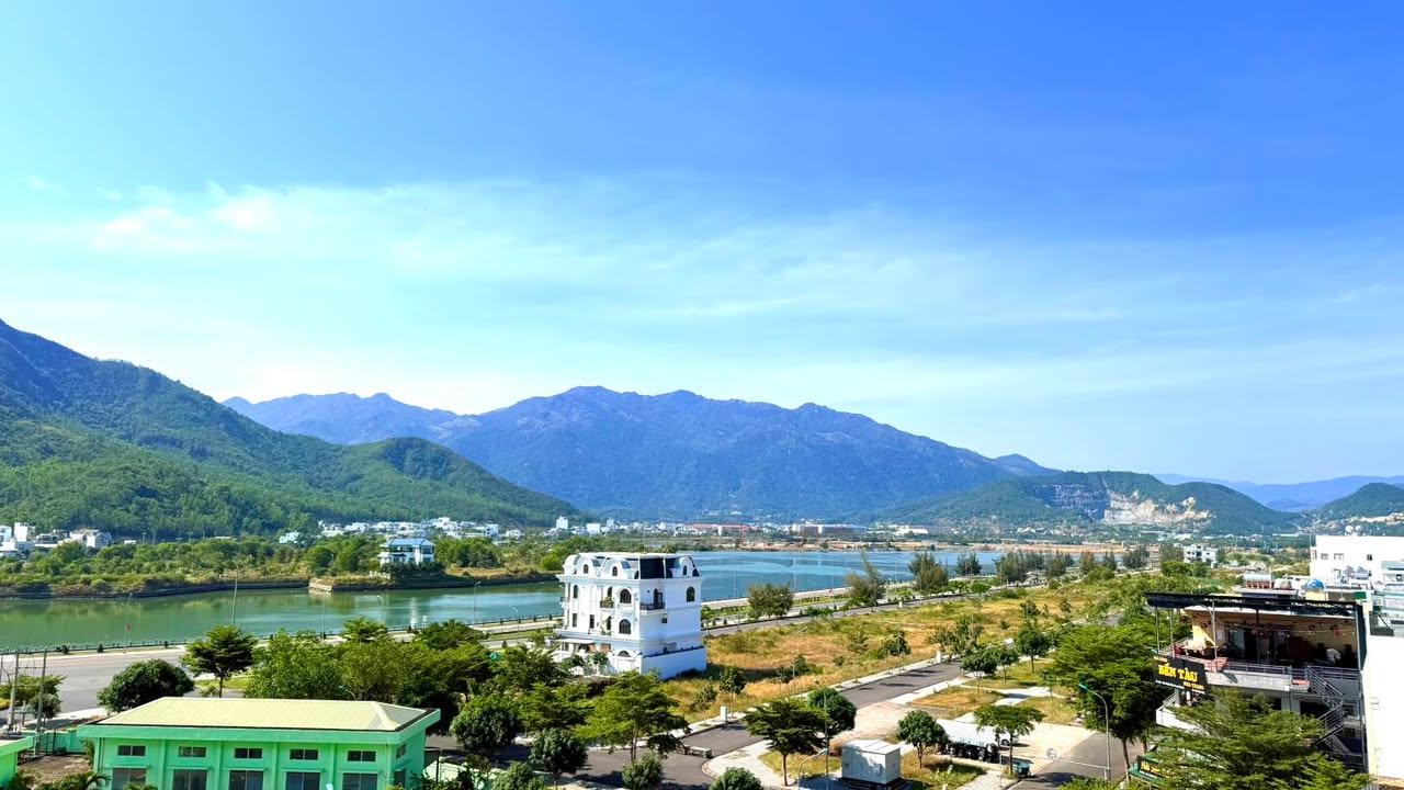 Căn hộ CCU HUD Phước Long Nha Trang 63m² giá 3.5 tỷ - View Đảo Hoa Sen tuyệt đẹp!