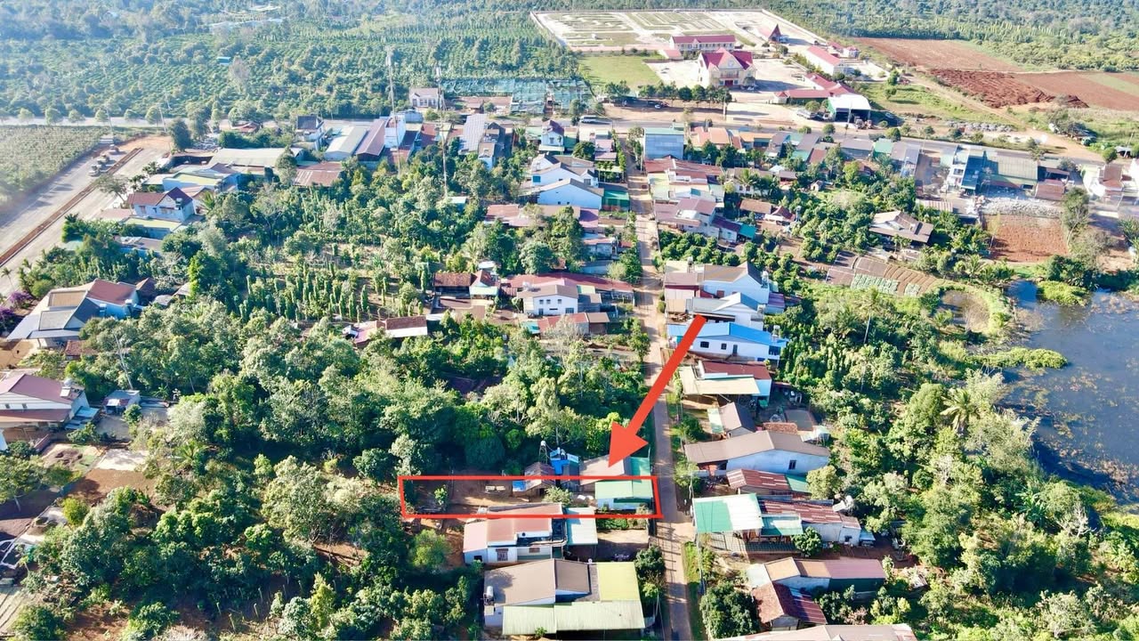 Đất Gần Hồ Tây, 185m² chỉ 950 triệu - Cơ hội đầu tư tuyệt vời!