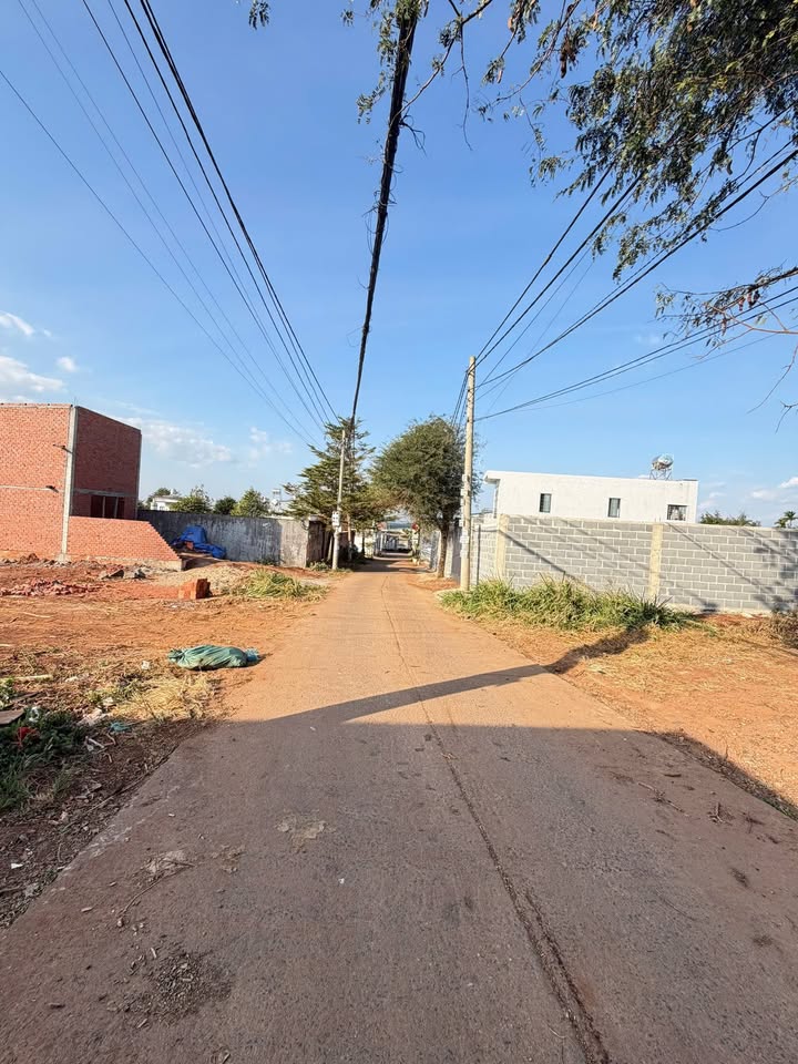 Đất nền 2 mặt tiền tại 442/29 Y Moan, Buôn Ma Thuột, 100m² giá chỉ 3.49 tỷ - Cơ hội đầu tư sinh lời!