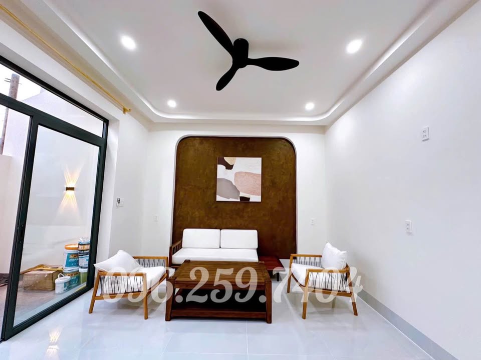 Nhà mới xây 2 mặt tiền Phường Bình Thuận 120m² giá 2.35 tỷ - Thiết kế sang trọng, ô tô vào tận nơi!