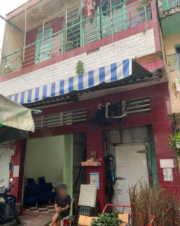 Nhà phố Trần Bình Trọng, Quận 10, 60m² giá 9 tỷ - Hẻm ô tô 6m thông thoáng