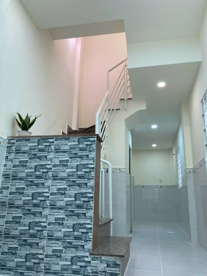 Nhà phố Gò Dầu, Tân Phú 27m² giá 2.4 tỷ - Vị trí đẹp, tiện ích xung quanh