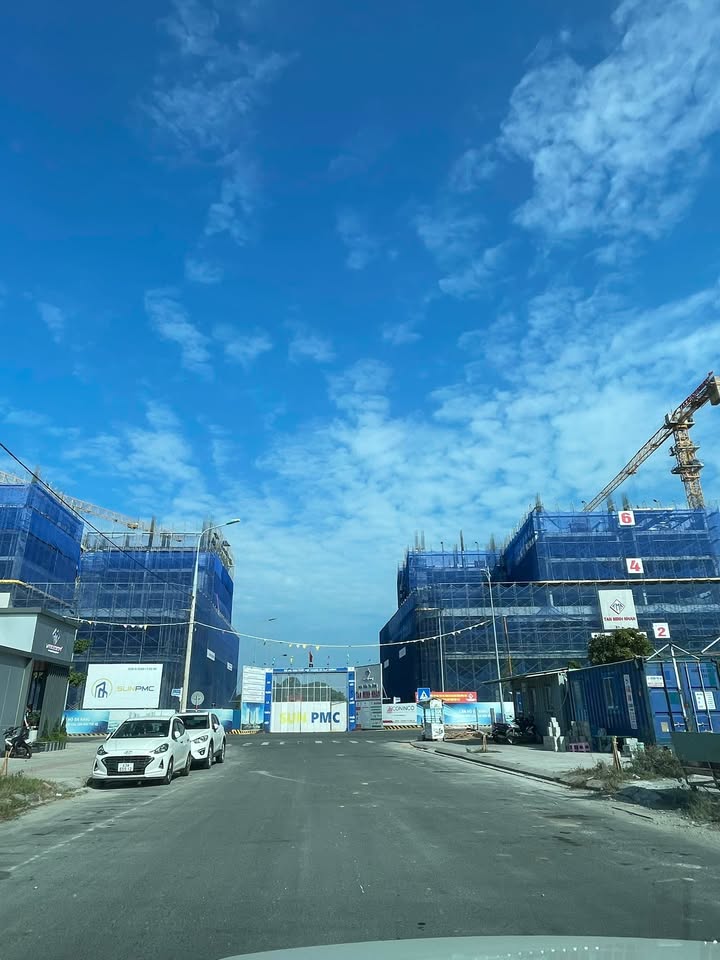 FrontHouse Bờ Quan 3, Đà Nẵng 125m² giá 6.9 tỷ - Vị trí kinh doanh sầm uất!