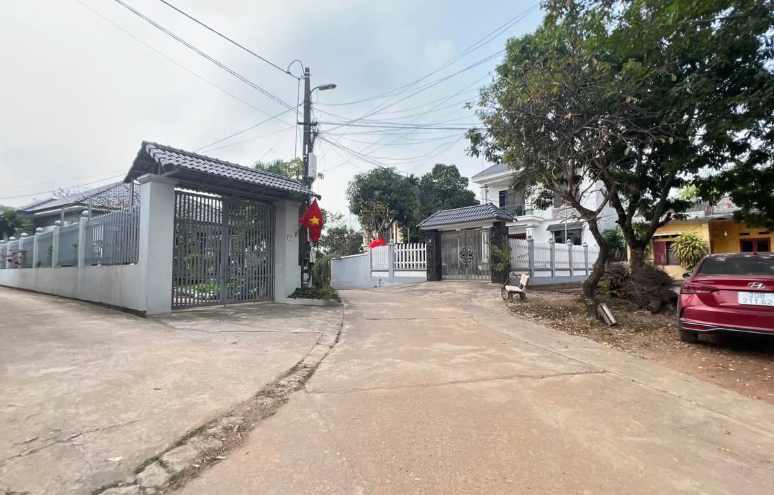 Lô đất Phường Quang Trung Thái Nguyên 165m² giá 2.3 tỷ - Vị trí trung tâm thuận lợi!