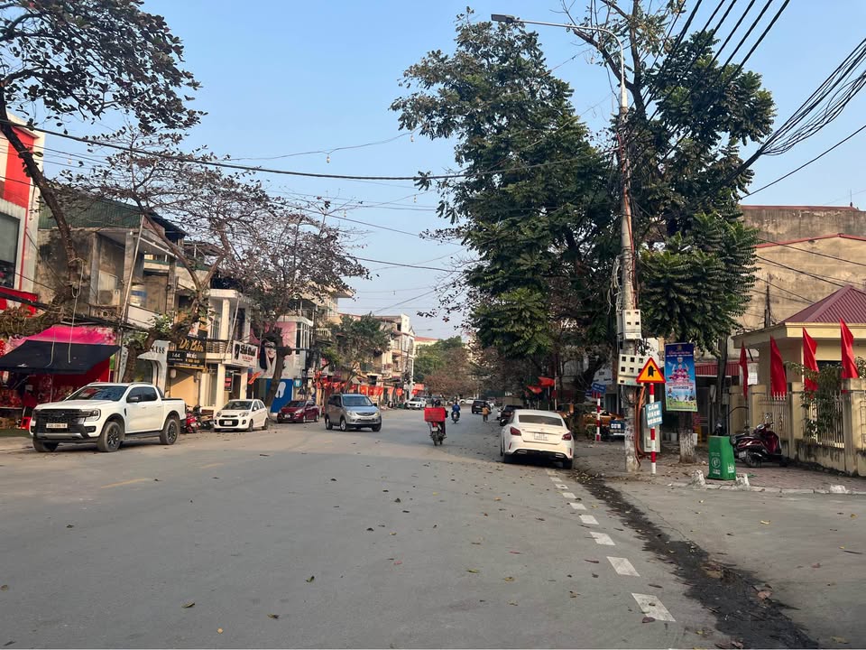 Đất nền ngõ Đỉnh Dốc số 2, TP Tuyên Quang 153m² giá 3 tỷ - Hàng hiếm, ô tô vào tận nơi!