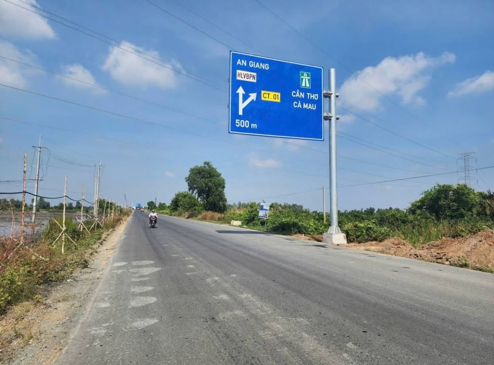 Đất thổ cư 2068m² tại đường Xuyên Á, Cà Mau giá 8.8 tỷ - Đầu tư sinh lời ngay!