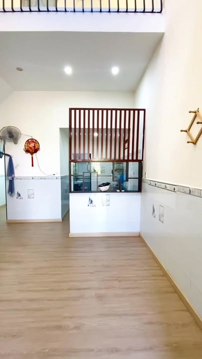 Nhà trệt lững Nguyễn Chí Thanh, Bình Thủy, 49m² giá 1.35 tỷ - Mới 90%