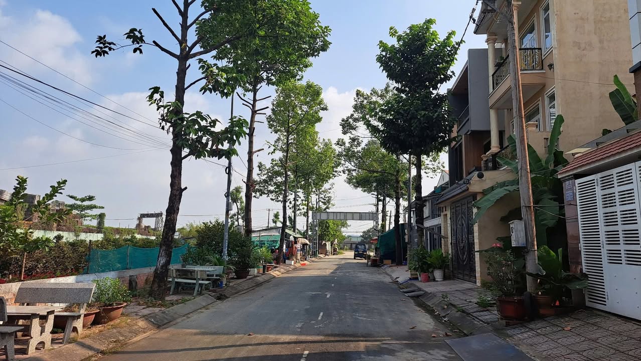 Đất nền khu dân cư Bưng Ông Thoàn - Thủ Đức 104m² giá 7 tỷ - Cơ hội hiếm có!