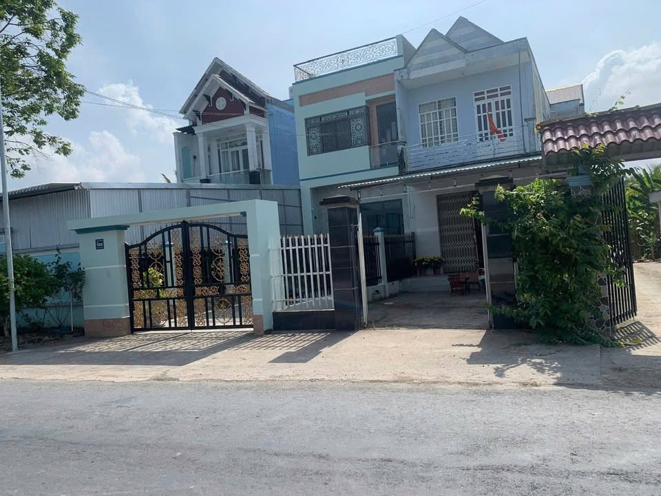 Nhà phố Phường 9, Quận Tân Bình 180m² - Gần chợ, tiện ích đầy đủ!