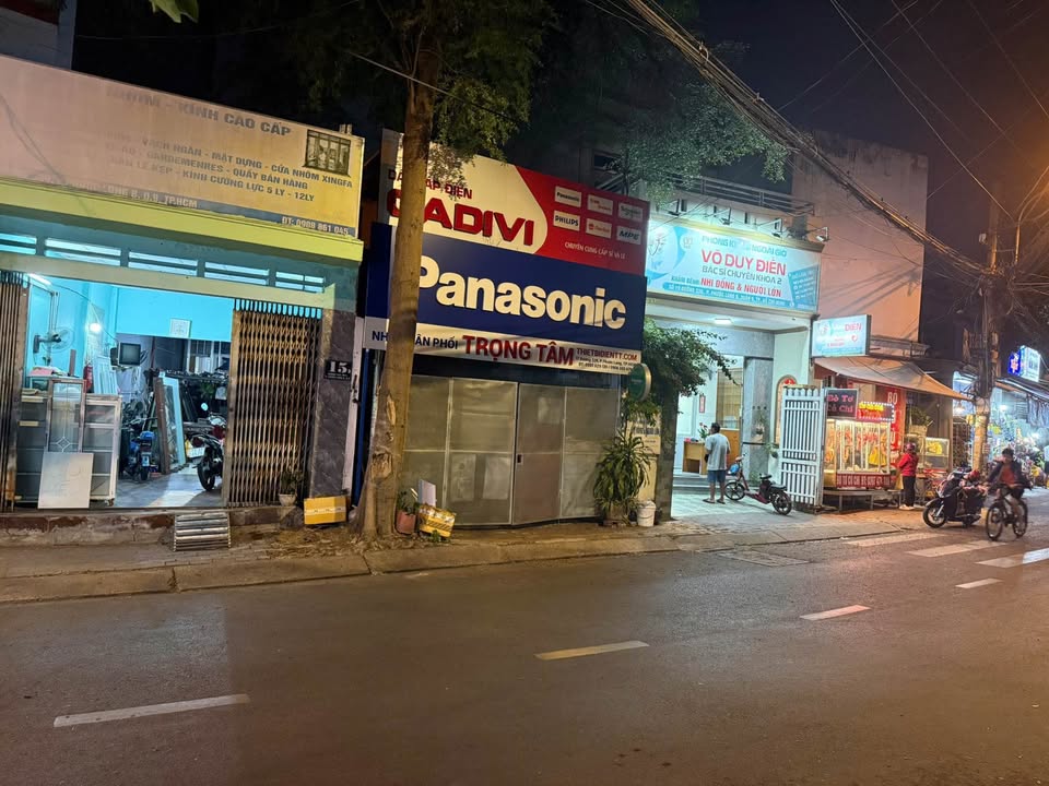 Nhà FrontHouse đường 339, Phường Long Bình, 8m² giá 12 tỷ - Kinh doanh sầm uất!