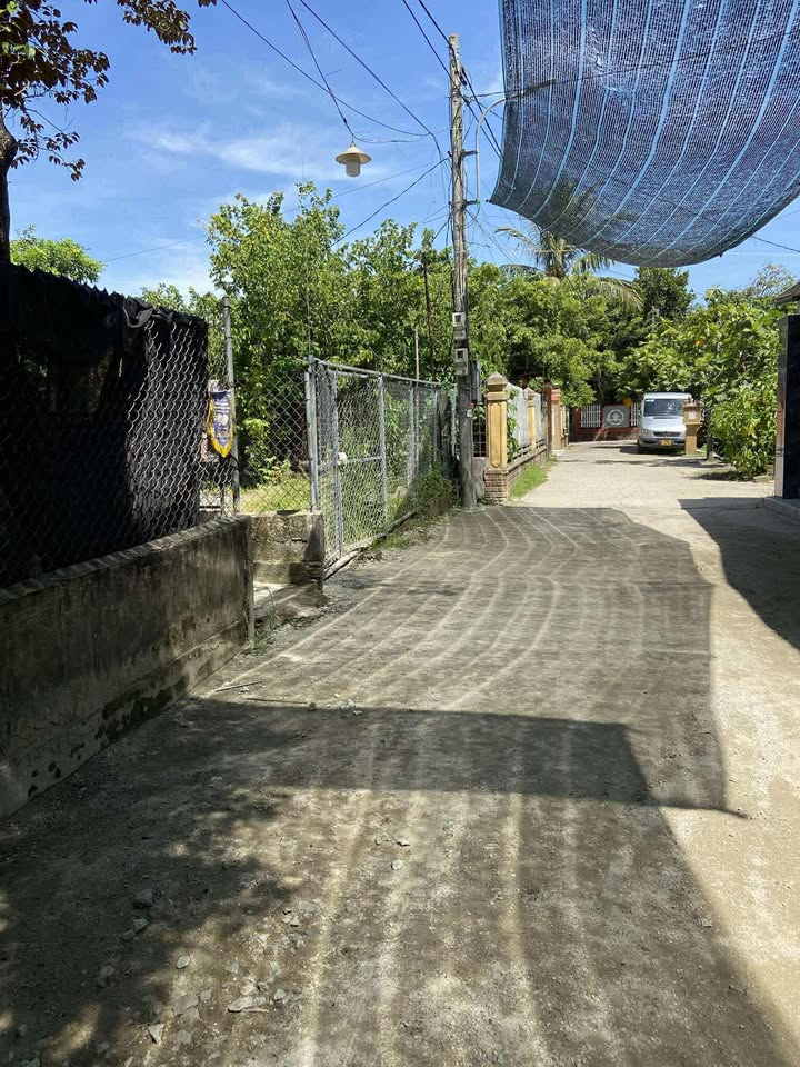 Đất thổ cư kiệt 8 Lý Nam Đế, 100m² giá 2.5 tỷ - Vị trí thuận lợi gần chợ