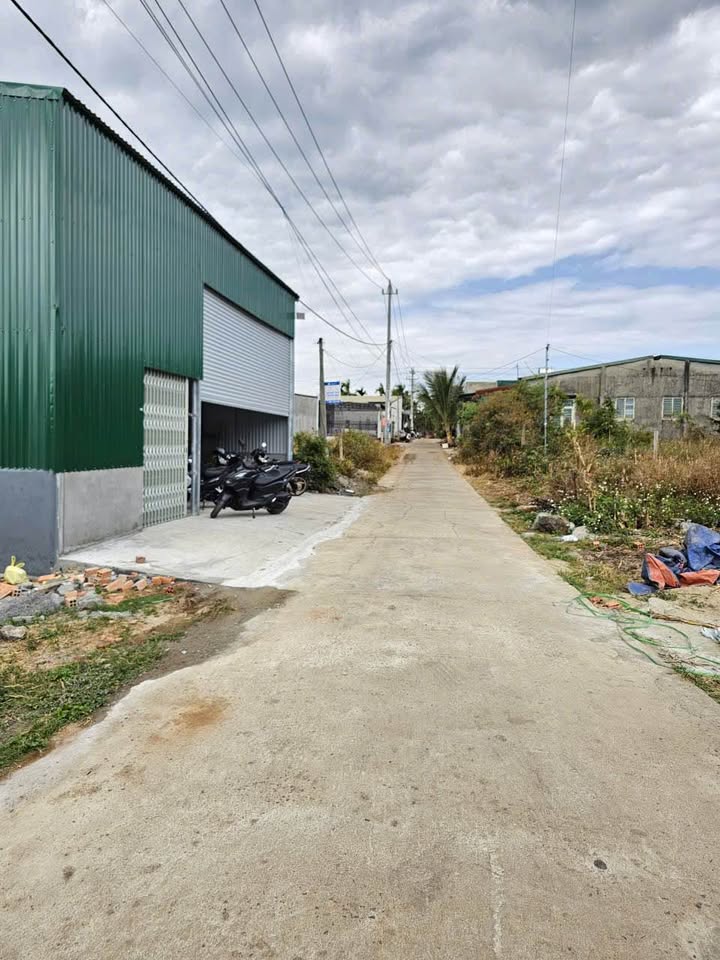 Đất mặt tiền đường số 1, Thôn 8, 120m² giá 1.19 tỷ - Cơ hội đầu tư hấp dẫn!