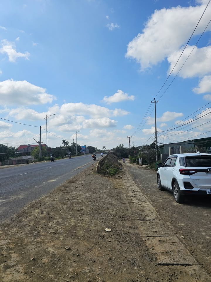 Đất thổ cư 140m² tại Quốc lộ 26, Huyện Ea Kar - Giá chỉ 1.25 tỷ, đầu tư sinh lời!