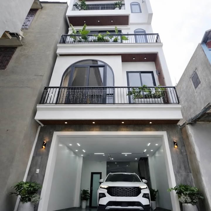 Nhà riêng Xuân La 40m² giá 10 tỷ - Full nội thất, ở ngay!