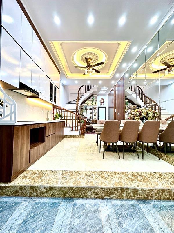 Bán nhà ngõ 37 Lê Thanh Nghị, 38m² - 6 tầng - Dân xây chính chủ!