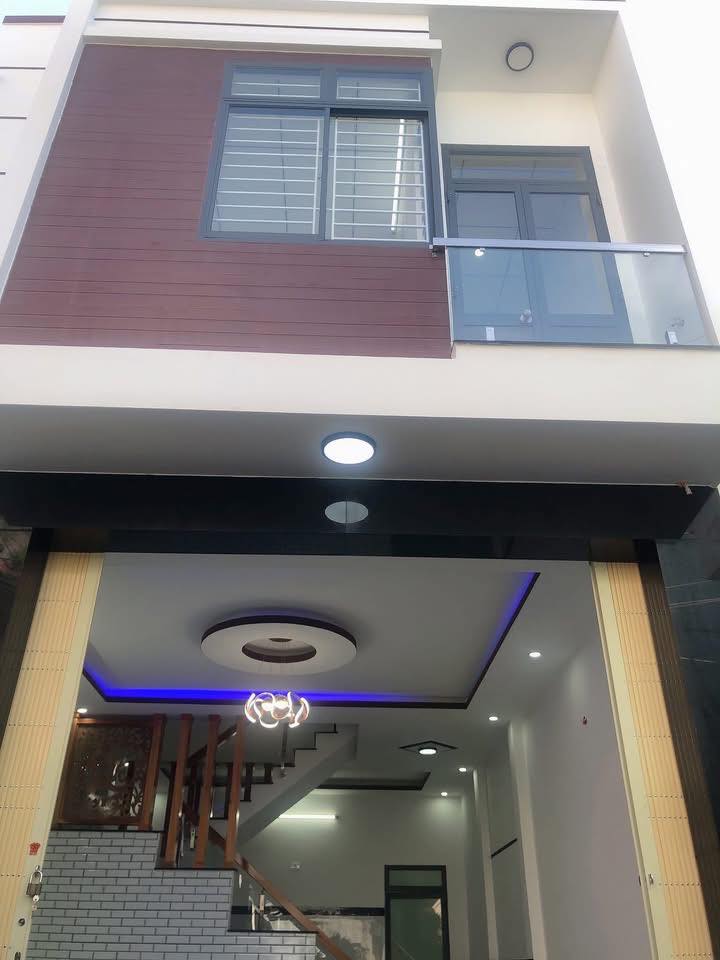 Nhà 2 tầng hẻm Đường Hoa Lư, Phường Đống Đa, 62m² giá 2 tỷ - Gần chợ và trường học!