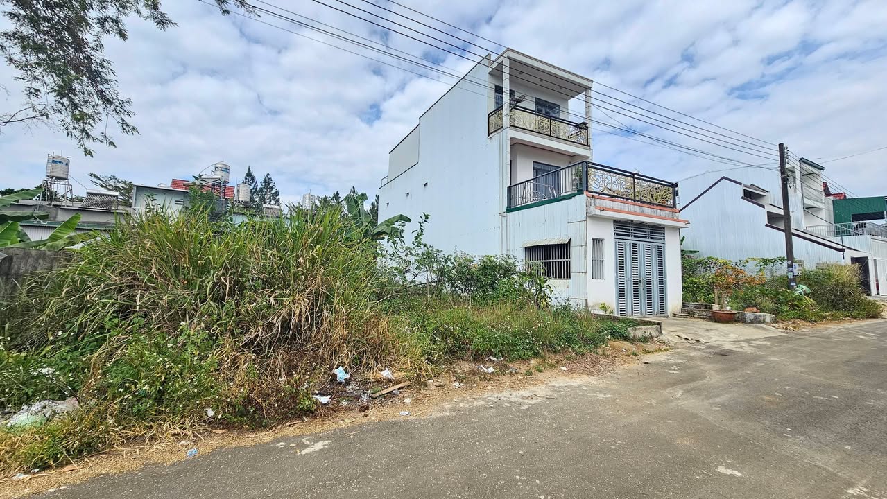 Đất liền kề Phạm Ngọc Thạch Bảo Lộc 100m² giá 2.38 tỷ - Xây dựng tự do!