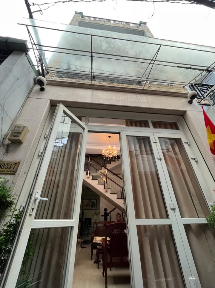 Nhà phố Huỳnh Văn Nghệ, Quận Tân Bình, 40m² giá 5 tỷ - Chính chủ bán gấp!