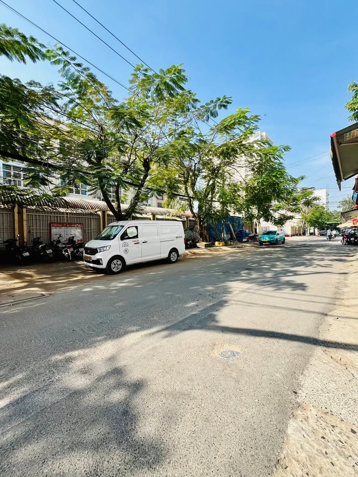 Nhà 4 tầng tại Quận 7, 63m² giá 9.9 tỷ - Ô tô vào tận cửa!