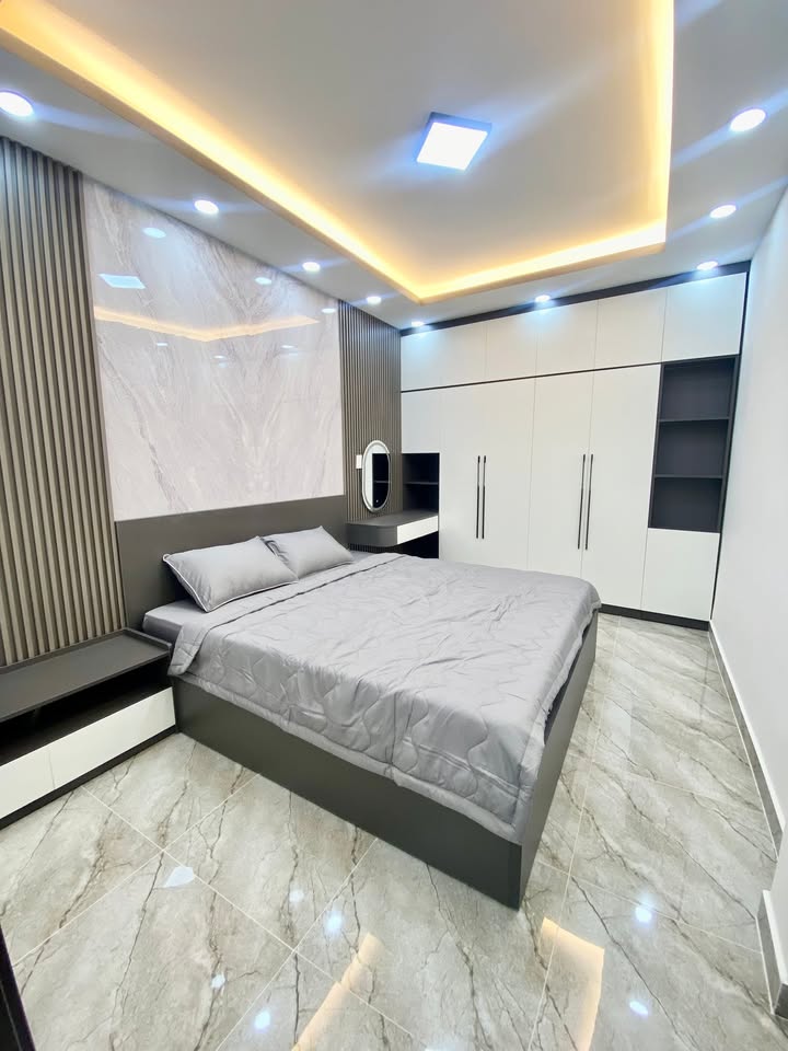 Nhà mặt tiền lô góc Trần Xuân Soạn, Quận 7, 38m² giá 8.88 tỷ - Kinh doanh linh hoạt ngay!