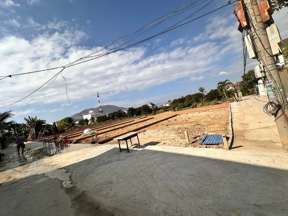 Đất nền hẻm đường Cầu Bè, Nha Trang 81.5m² giá 2.445 tỷ - Pháp lý sổ hồng chính chủ!