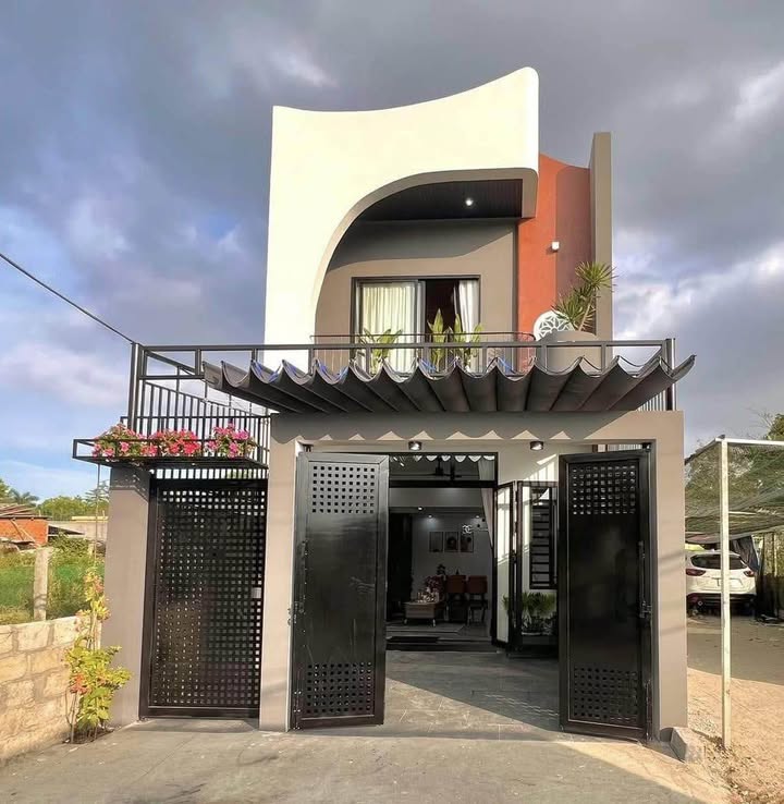 Nhà 1 trệt 1 lầu Phường Bửu Long 99m² giá 1,8 tỷ - Sẵn sàng vào ở ngay!