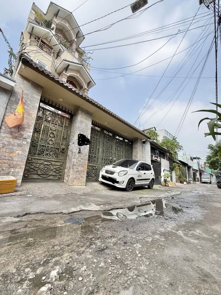 Mặt tiền Tân Phú 112m² giá 9.8 tỷ - Vị trí đắc địa, thuận tiện kinh doanh!