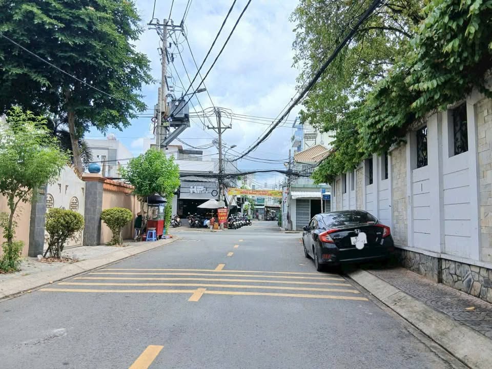 Nhà mặt tiền kinh doanh Linh Trung, Thủ Đức 182m² giá 17.7 tỷ - Cơ hội đầu tư hấp dẫn!