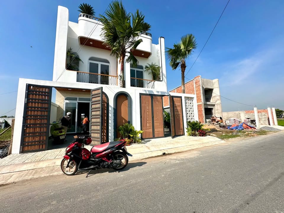 Nhà mới xây 1 trệt 1 lầu tại Cần Đước Long An 116m² giá 2.75 tỷ - Đầu tư sinh lời!