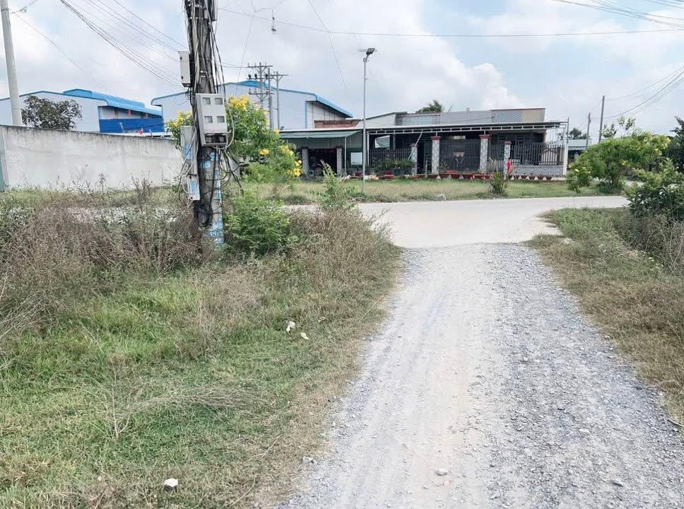 Đất vườn 600m² tại Xã Đức Hòa Thượng, Giá 2.5 tỷ - Sổ hồng riêng, chính chủ!