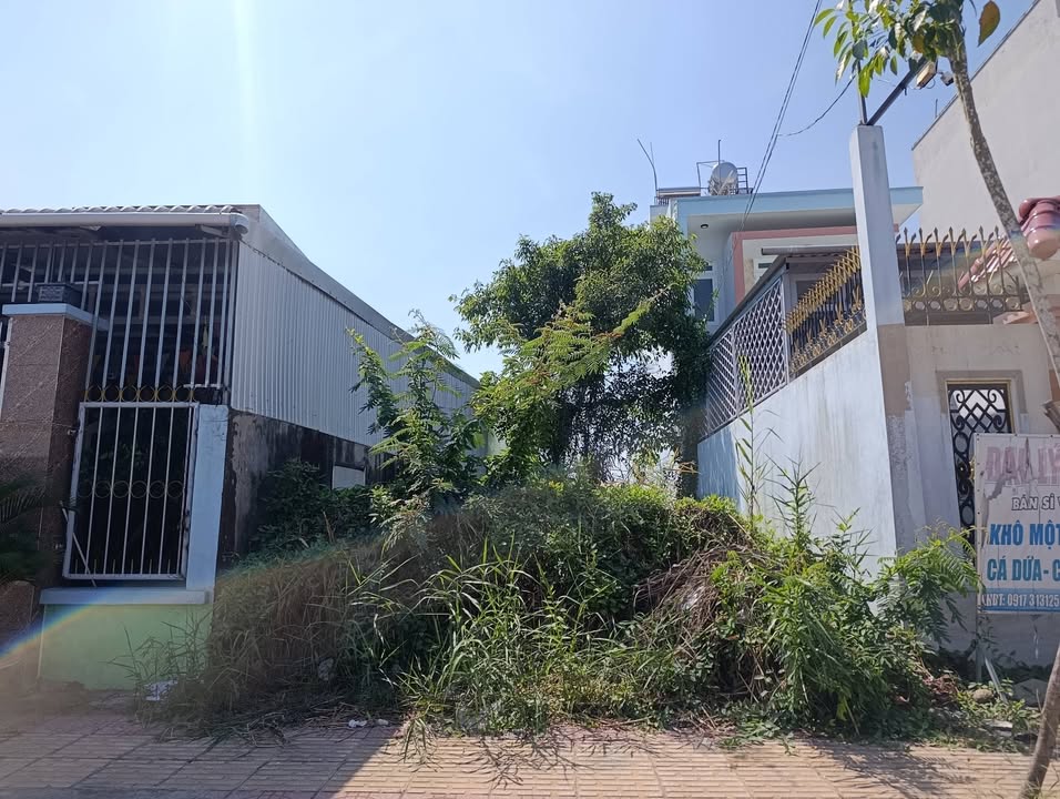 Đất thổ cư mặt tiền Lê Hữu Nghĩa, Tân An 143m² - Sổ hồng chính chủ, giá tốt!