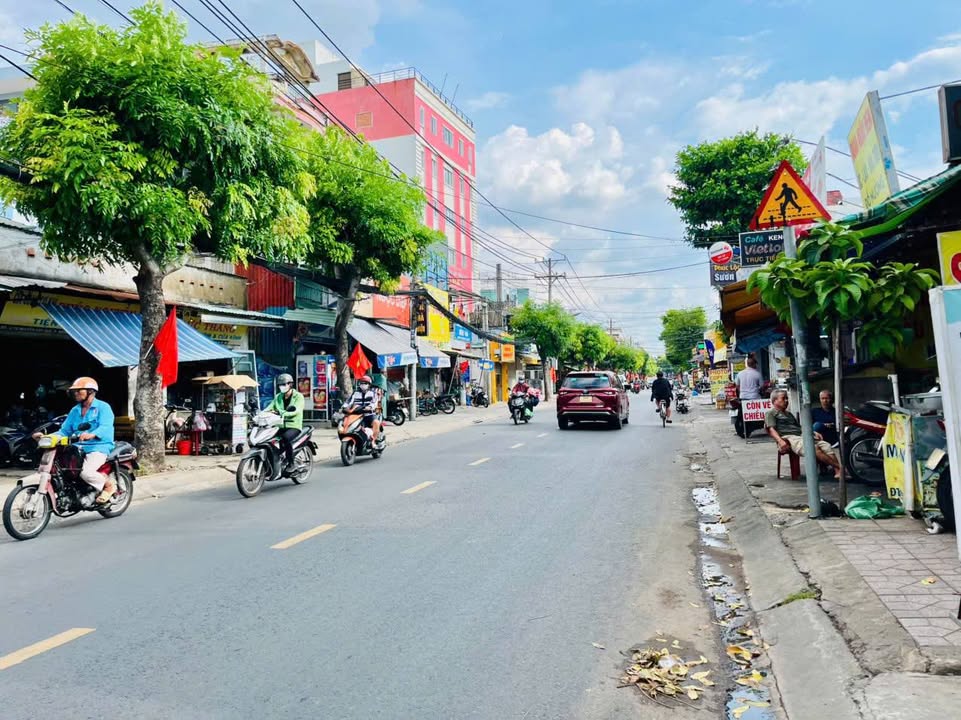 Đất mặt tiền sông Tham Lương, Nguyễn Văn Quá, Quận 12, 3550m² - Cơ hội đầu tư vàng!