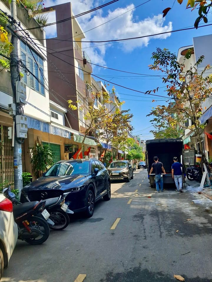 Nhà mặt tiền kinh doanh Nguyễn Tất Thành, Hải Châu, 54m² - Giá hấp dẫn chỉ từ 5 tỷ!