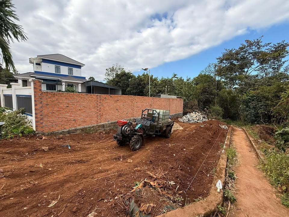 Đất nền Buôn Kna A, Đắk Lắk 102m² giá 699 triệu - Vị trí thuận lợi gần đường nhựa