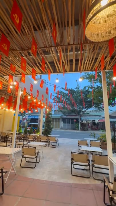 Quán cà phê đẹp tại Phường Tân Mai, 400m² giá 250 triệu - Sang nhượng gấp!