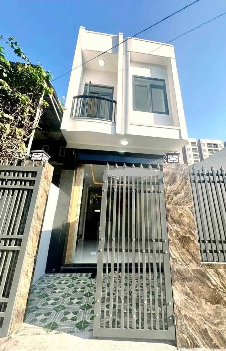 Nhà phố 2 tầng tại Khu Cc Lamer Tây Sơn 62.4m² giá 3.7 tỷ - Hướng Tây Bắc, ô tô đậu thoải mái!