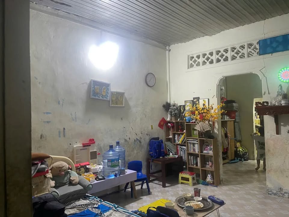 Nhà cấp 4 Hẻm 560 Trường Trinh, Quận Tân Bình 55m² giá 5.6 tỷ - Tiềm năng xây mới cực tốt!