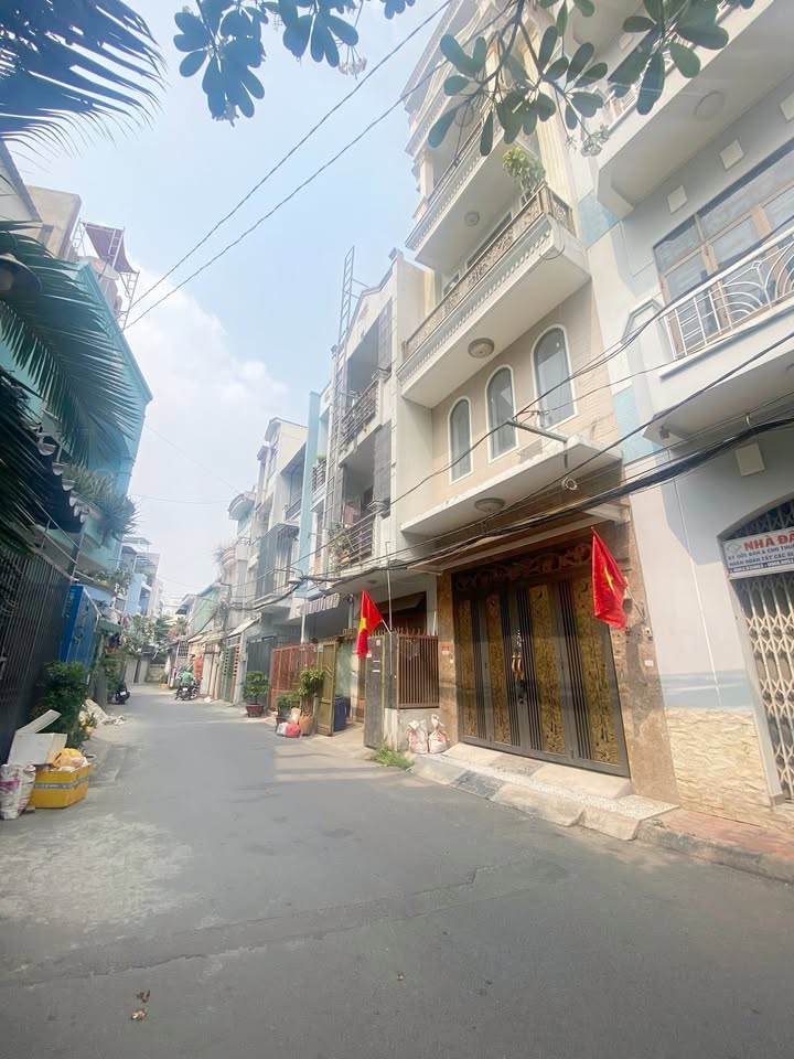 Nhà 3 tầng hẻm xe tải Nguyễn Súy, 50m² giá 6 tỷ - Sổ hồng riêng, công chứng ngay!