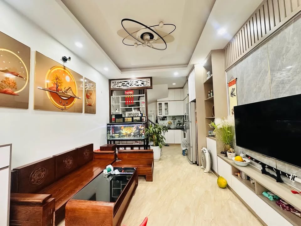 Nhà Lô Góc Gần Phố Feliz Homes 30m², Giá 8.3 tỷ - Thiết Kế 5 Tầng Thoáng Mát