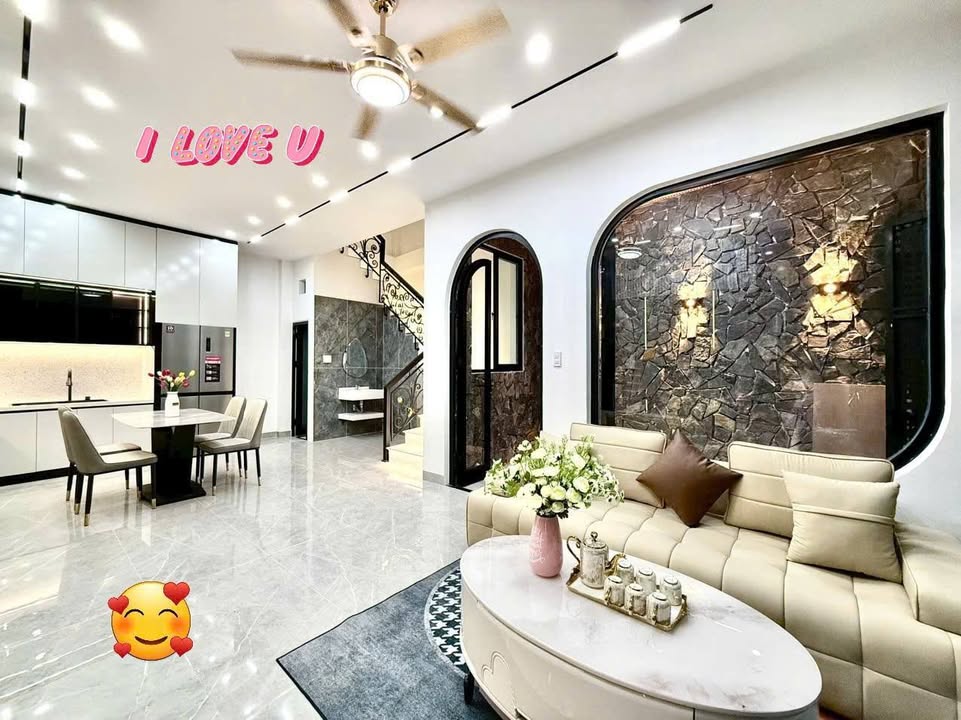 Nhà phố 3 tầng Kiệt 285 Lê Duẩn 52m² giá 4 tỷ - Đầu tư sinh lời ngay!