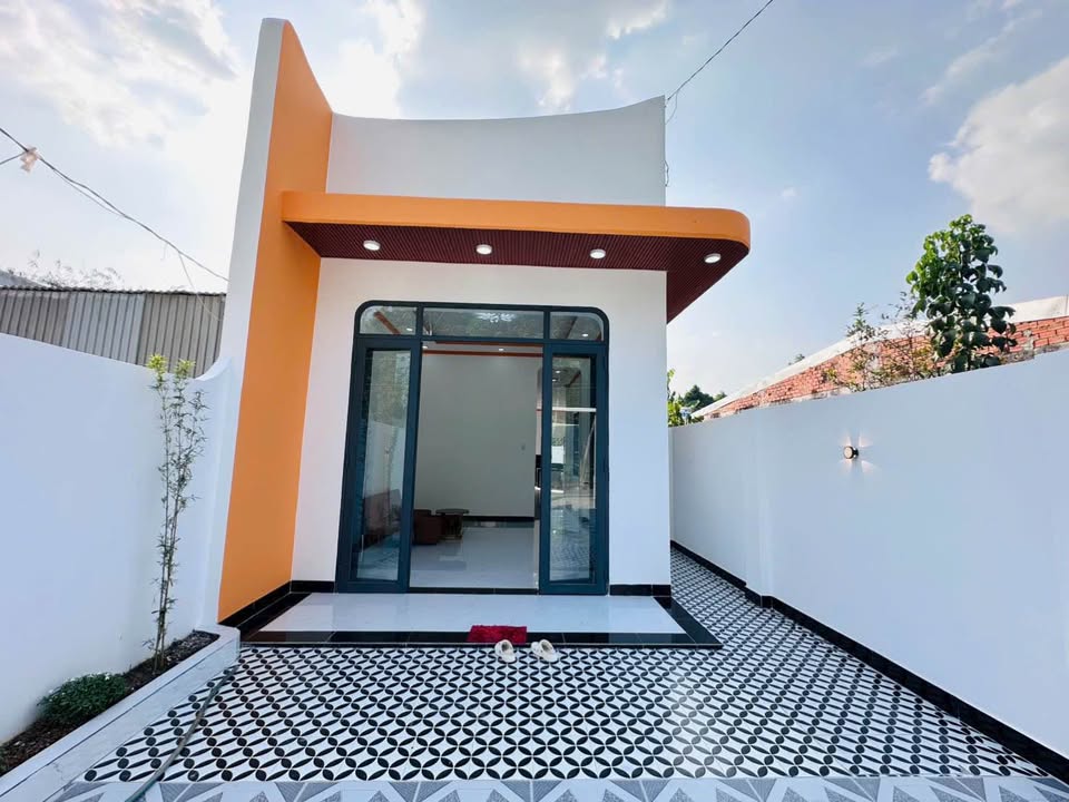 Nhà riêng Hẻm 40 Ngô Quyền, Hòa Thành 145m² giá 1.35 tỷ - Sẵn sàng vào ở ngay!