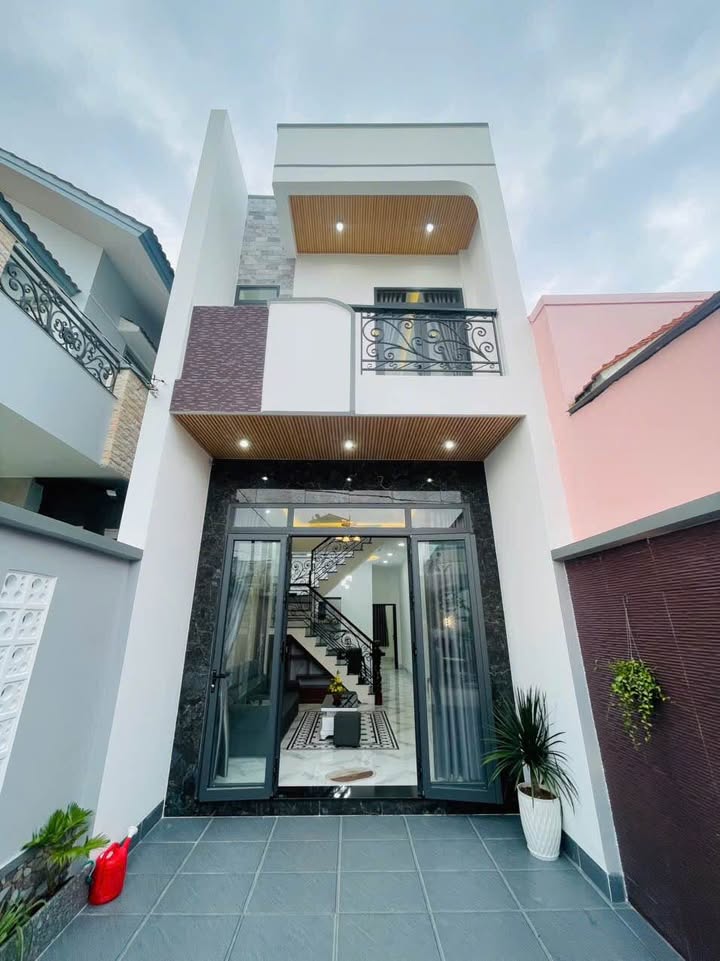 Nhà lầu đúc hiện đại đường N2, TP Mỹ Tho 80m² giá 2.48 tỷ - Chính chủ bán gấp!
