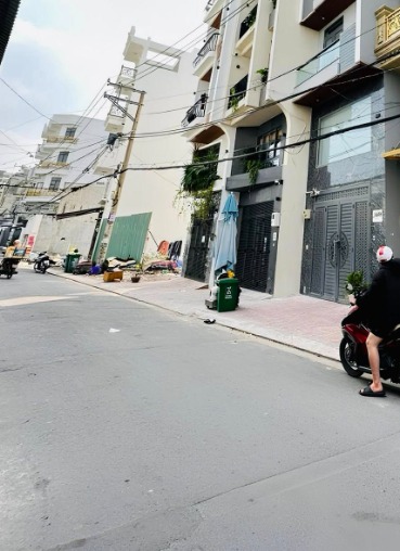 Nhà mới 3 tầng 82m² hẻm 5m Tô Ngọc Vân Thủ Đức giá chỉ 7.9 tỷ - An ninh, yên tĩnh!