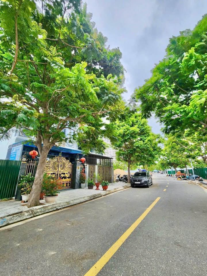 Đất nền Phước Long Nha Trang 100m² giá 7.6 tỷ - Đối diện Siêu đô thị Sungroup