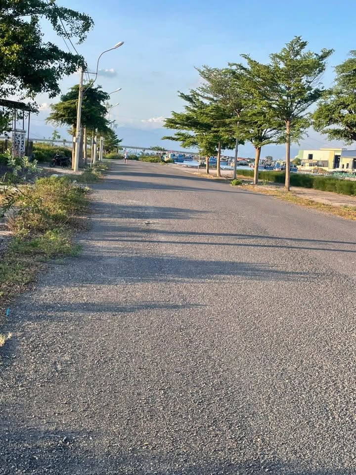 Đất nền Xã Ninh Thọ 220m² giá thỏa thuận - Mặt tiền đường nhựa đẹp!