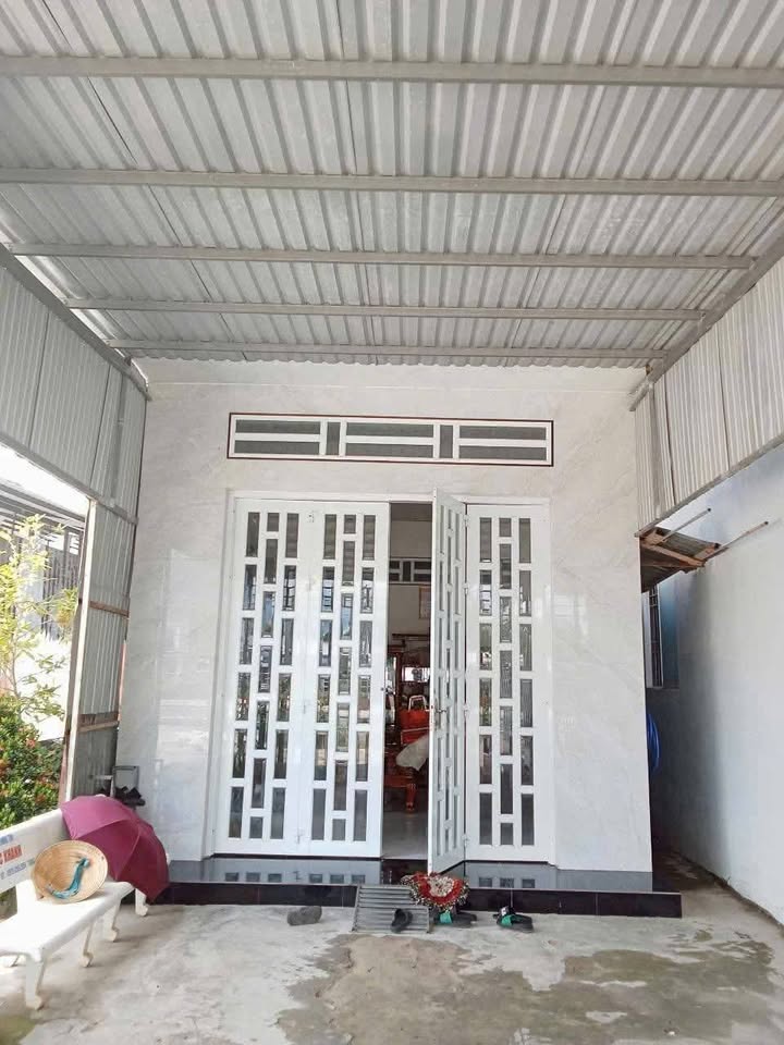 Nhà mặt tiền Mương Lộ, 246m² giá 1.49 tỷ - Bán gấp, vị trí đắc địa!