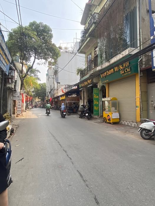 Bán đất mặt phố Trần Cung 110m² giá 38 tỷ - Phù hợp xây tòa văn phòng công ty!