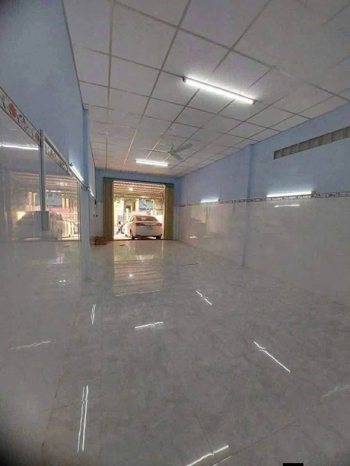 Nhà cấp 4 tại thị trấn Tầm Vu, 76m² giá 1.6 tỷ - Đối diện trường cấp 1!